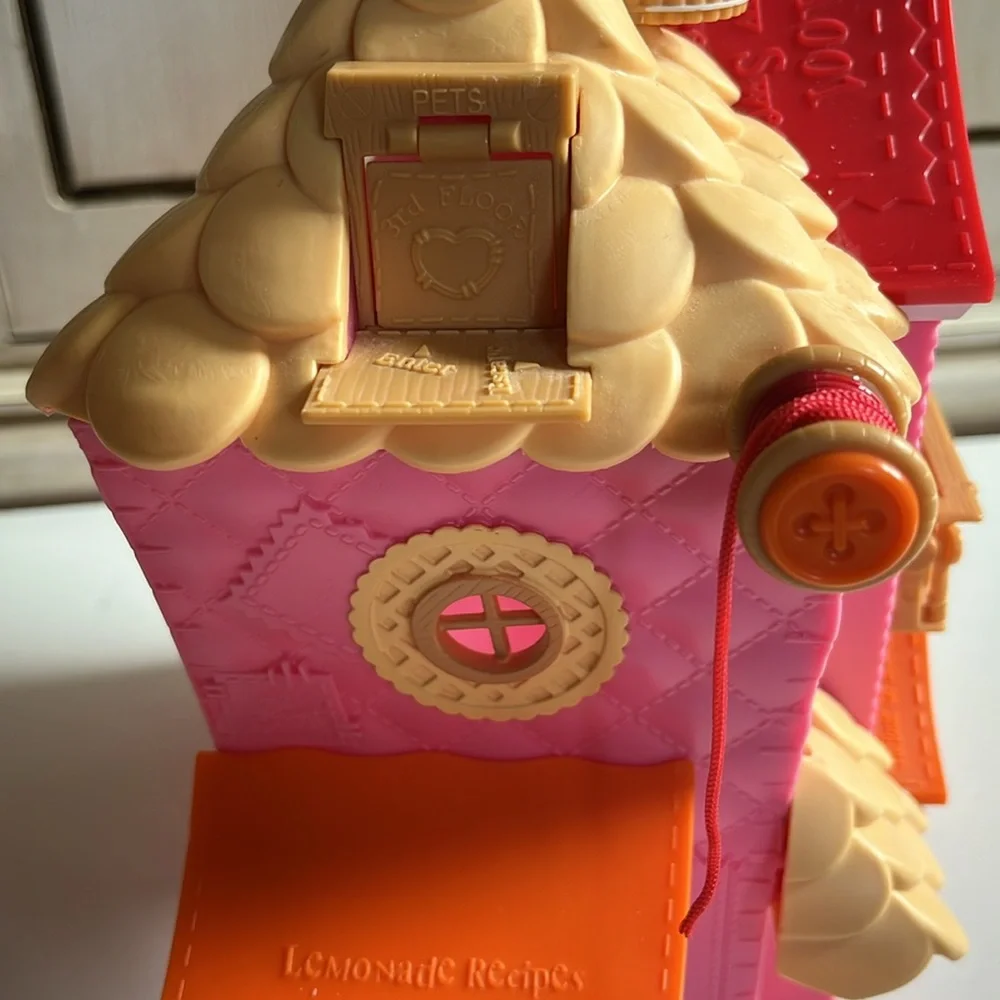 Lalaloopsy Mini Sew Sweet House 3-story playhouse pretend play preschool